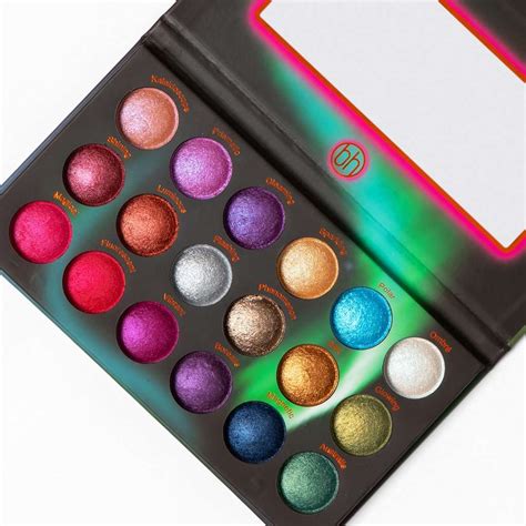 shimmer eyeshadow palette|The 17 Best Glitter and Shimmer Eyeshadows of 2023。